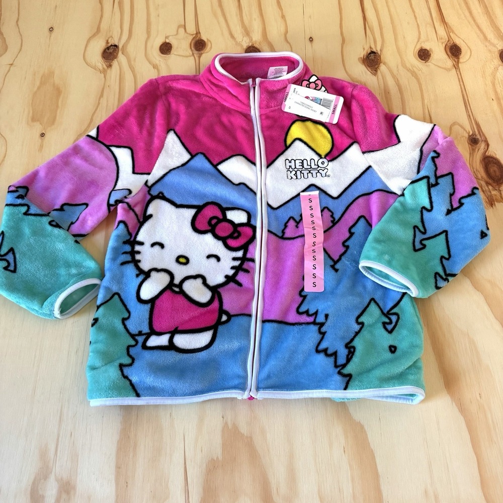 Hello Kitty Zip Front Scenic Cozy Winter Jacket Size Small NWT